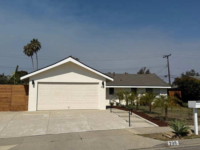Building Photo - 233 Big Sur Dr Rental