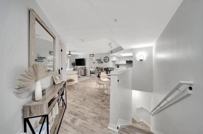 Photo - 2125 SE 10th Ave Unit 1003