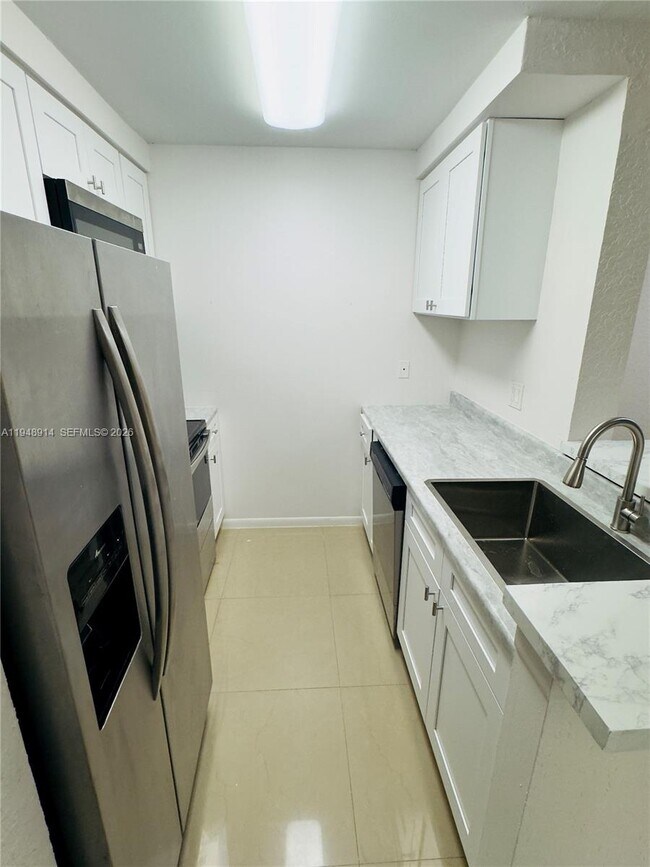 Photo - 2851 N Oakland Forest Dr Unit 110