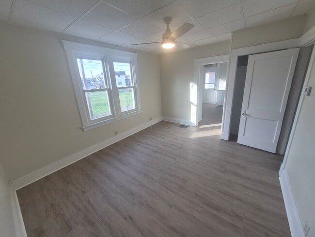 Photo - 2765 Alexandria Ave