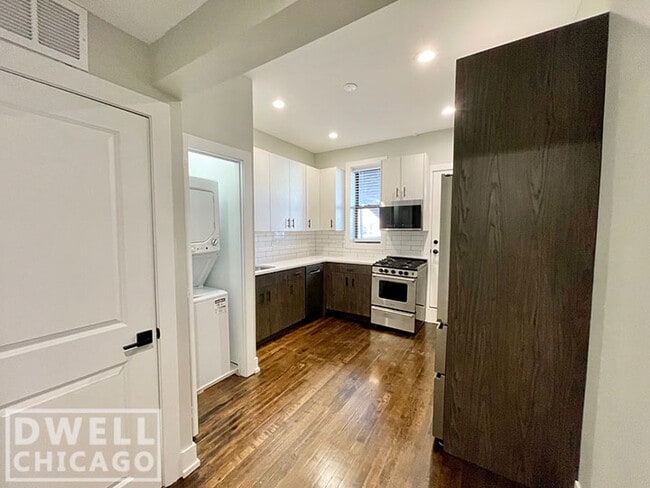 Photo - 2955 N Milwaukee Ave Unit N2