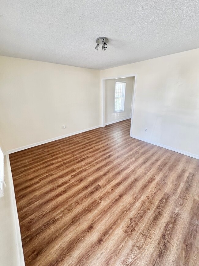 Photo - 2955 Lake Park Rd