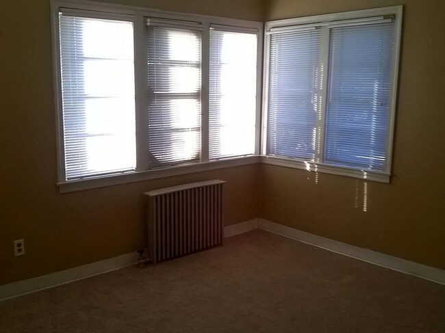 Photo - Welcome to this quaint house for rent