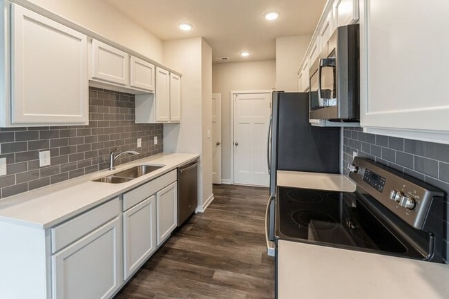 Photo - CORNER UNIT!! 3 Bed, 2.5 Bath Townhome in Ankeny