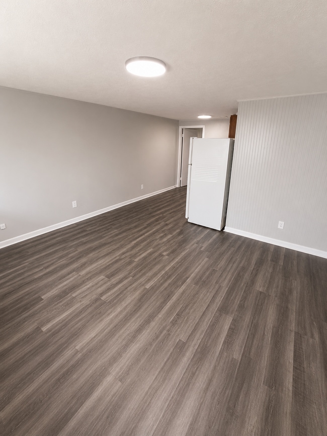 Photo - Century Square Apartments