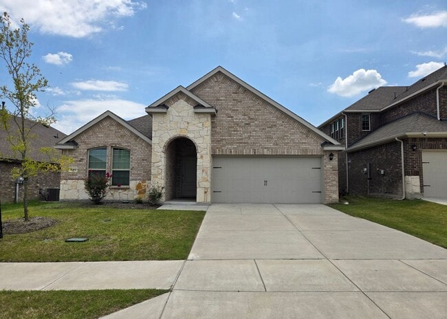 Photo - 1007 Marigold St