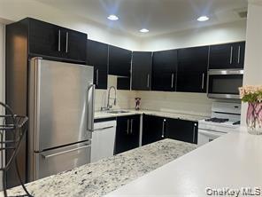 13 Darian Ct Unit 2A