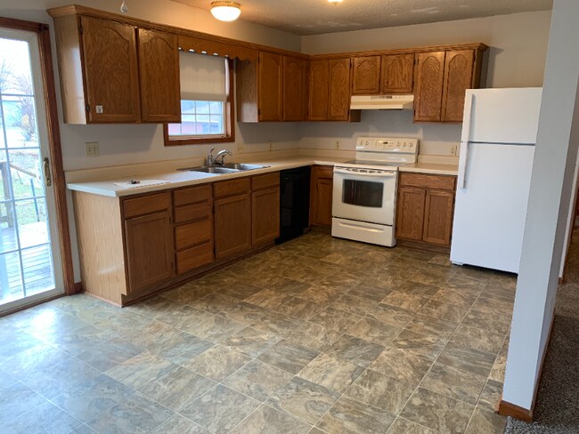Building Photo - 537 E Lacy St Rental