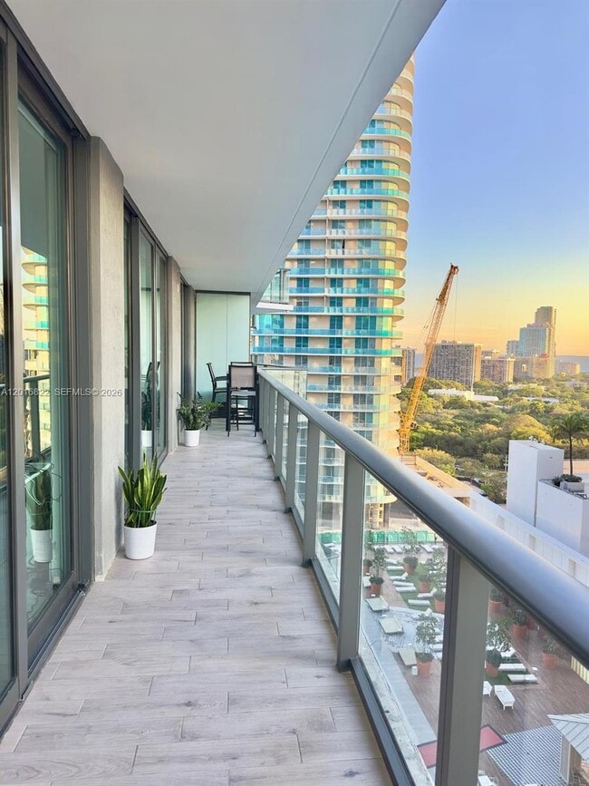 Building Photo - 1300 S Miami Ave Unit 1709