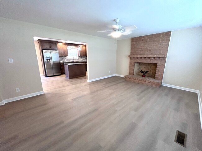 Photo - 2702 Newkirk Ave