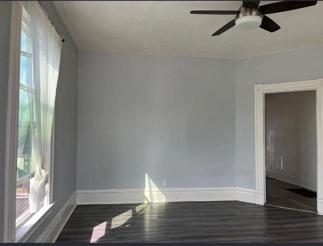 Photo - 348 S 36th St