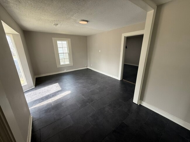 Photo - 2626 Whitman Ave