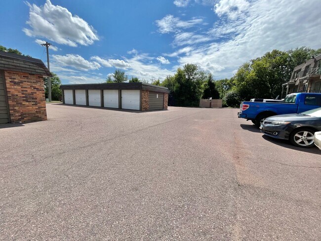 Bella Sierra Apartments