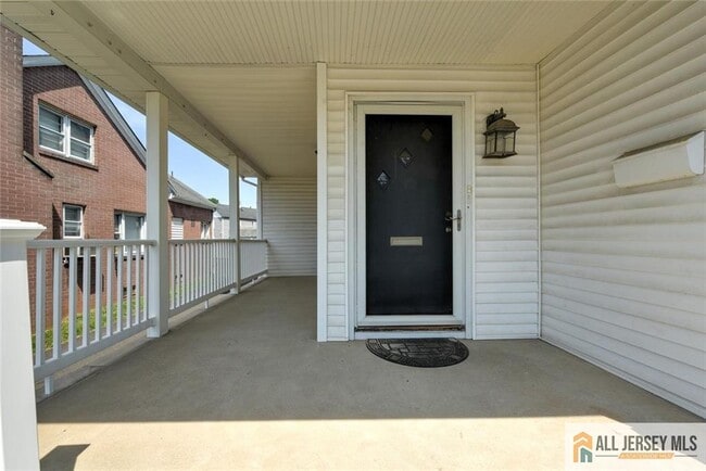 Photo - 37 E Somerset St Unit 2