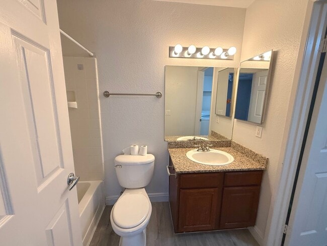 Photo - SPACIOUS 2BED/2BATH CONDO IN A GATED COMMUNITY!