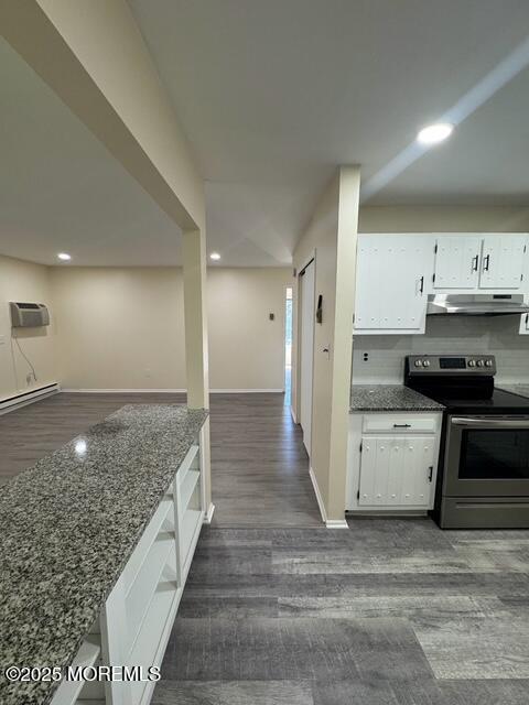 Building Photo - 136 Amberly Dr Rental
