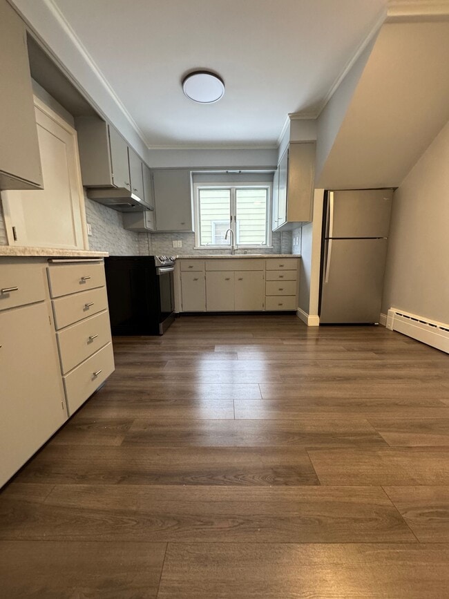 Photo - 804 6th Ave S