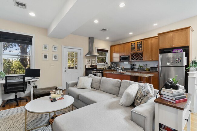 Photo - 67 Gates St Unit 3