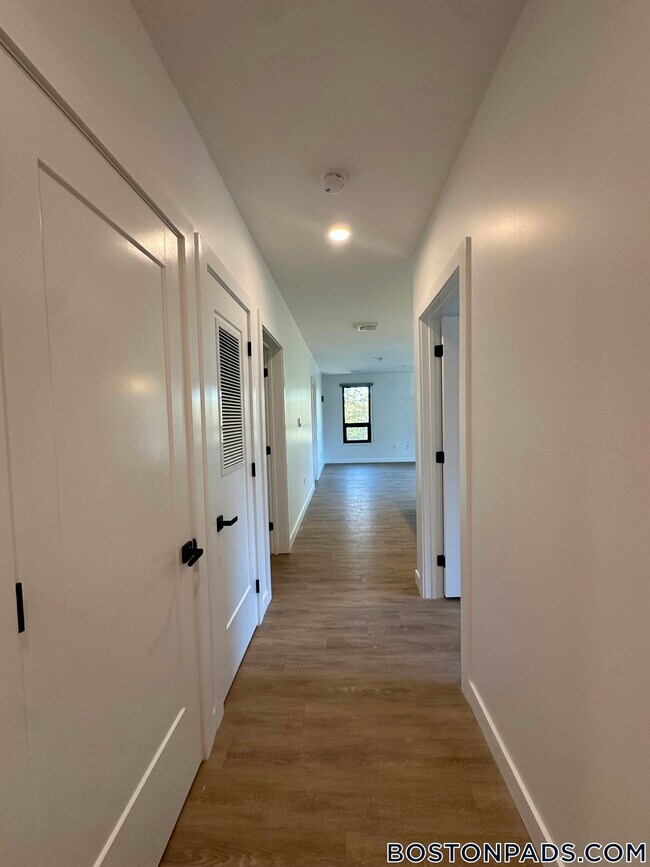 Photo - 199 Gardner St Unit 206