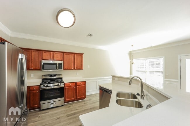 Photo - 3470 Oakleaf Pass