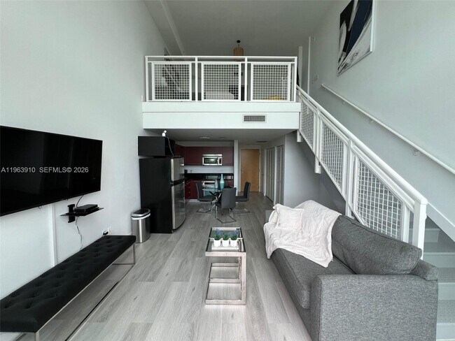 Building Photo - 253 NE 2nd St Unit 433