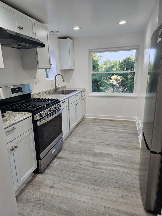 Building Photo - 4355 Coleridge St Unit 1st floor Rental