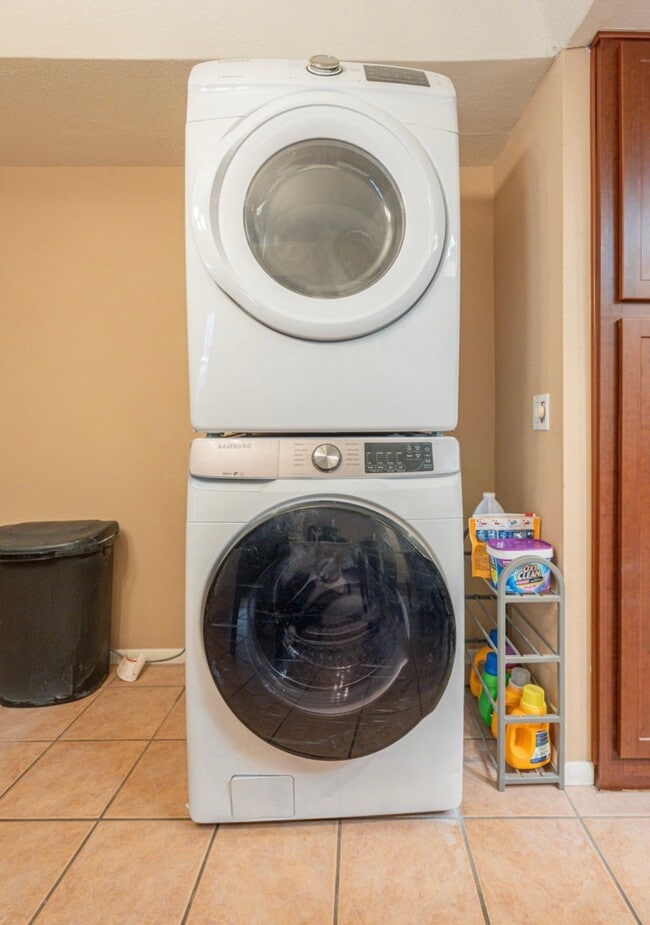 Photo - 4211 N 78th Way