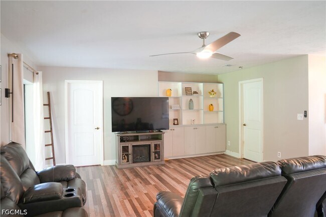 Photo - 114 Greenwood Ave
