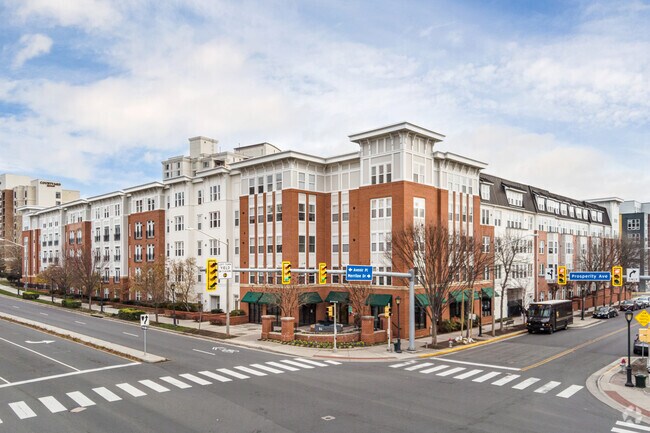 Photo - Halstead at The Metro