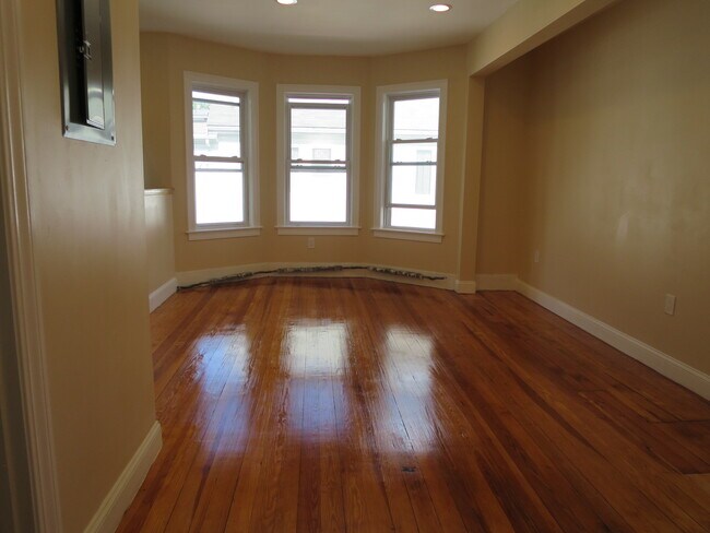 Photo - 57 Marion St Unit 2
