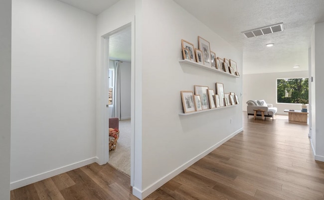 Photo - Beautiful 5 bedroom home - Nixa MO