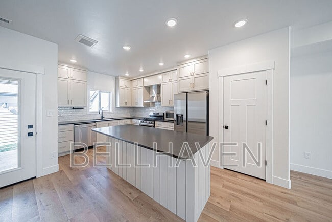 Photo - 1471 Elmore Ave