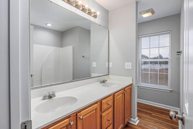 Photo - 2144 Haystack Way