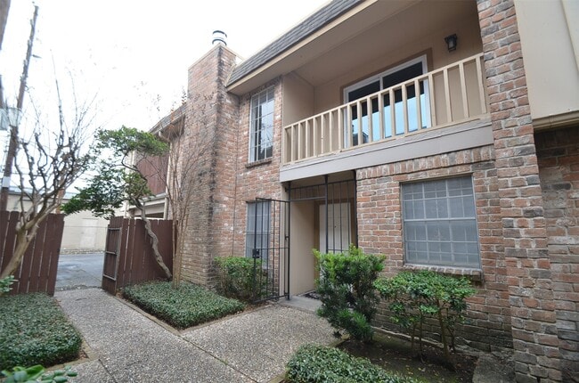 Photo - 5524 Beverly Hill St Unit 2