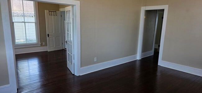 Photo - 4510 Avenue R 1/2