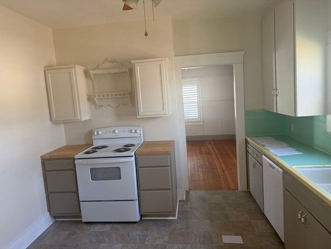 Photo - Cute single family home