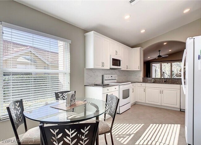 Photo - 2025 Painted Palm Dr