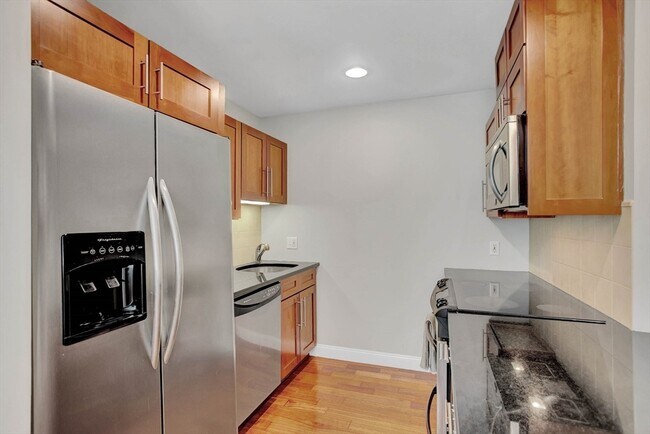 Photo - 841 Parker St Unit 1