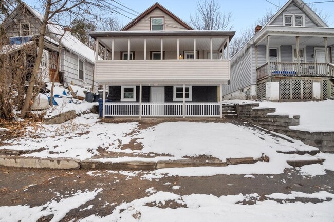 Photo - 1437 Burnet Ave