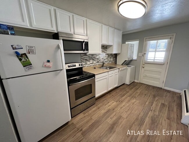 Photo - 2337 S Locust St Unit C