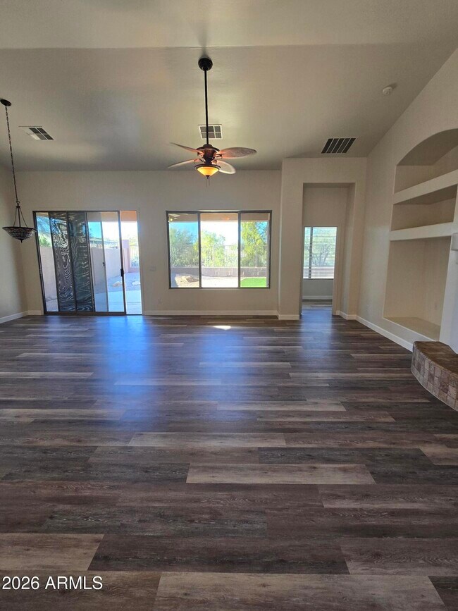 Photo - 17648 W Buckhorn Dr