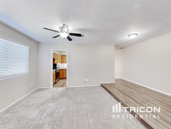 Photo - 12613 Indian School Rd NE