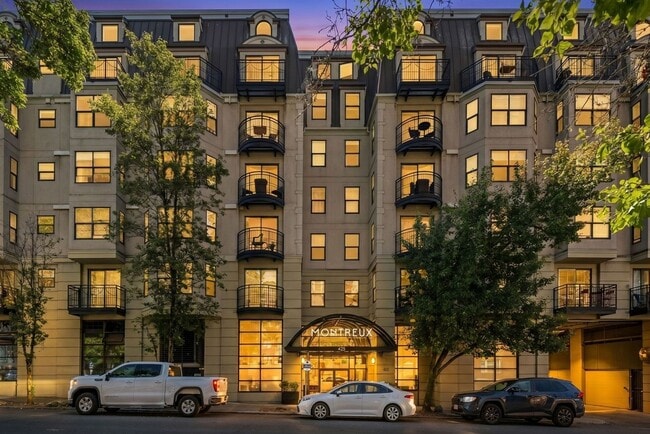 Building Photo - 425 Vine St Unit 706