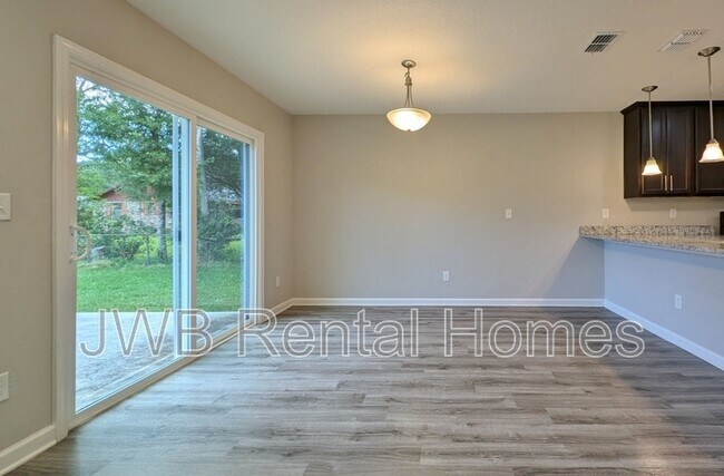 Photo - 12802 Gillespie Ave