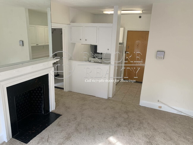 Building Photo - 1223 Beacon St Unit 207