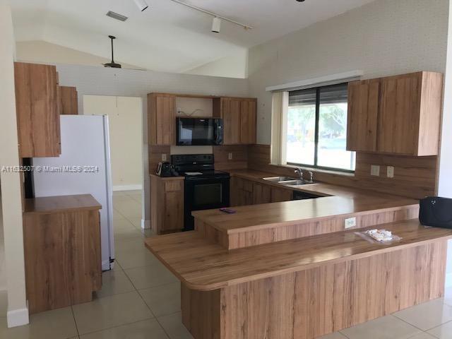 Photo - 5611 Windover Way