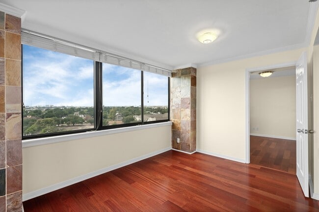 Photo - 3525 Sage Rd Unit 903