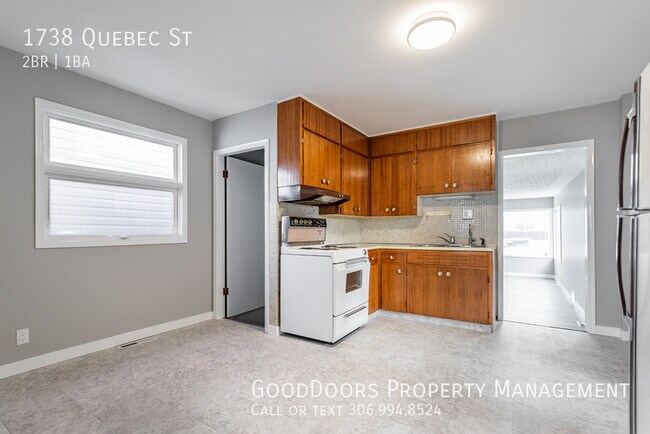 Photo - 1738 Quebec St