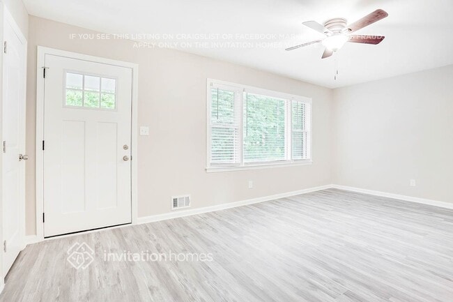 Photo - 3558 Pine Needle Dr SW