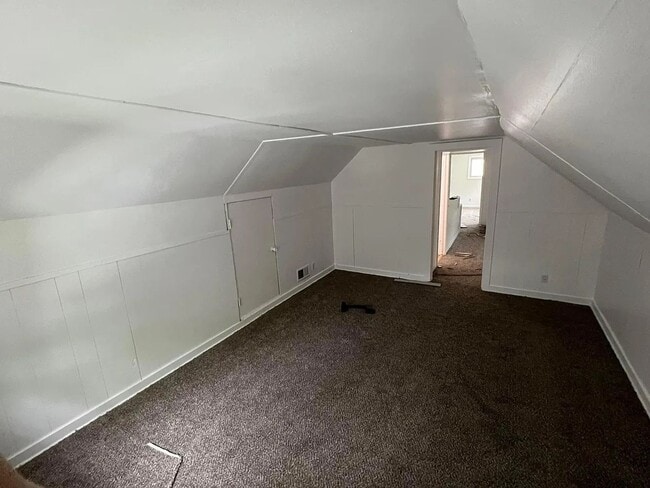 Photo - 4 Bedroom 1.5 bath house for rent